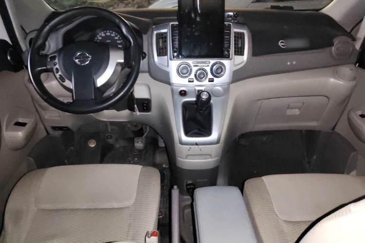 Used Nissan NV200 2014 1.6L Manual Luxury Model China IV Standard Center Console