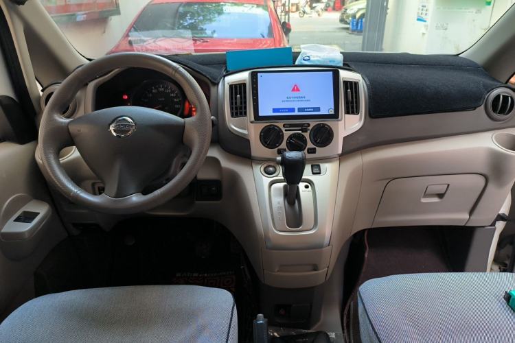 Used Nissan NV200 2014 1.6L CVT Luxury Model China IV Standard Center Console