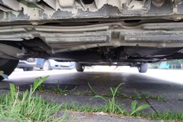 Used Nissan NV200 2014 1.6L CVT Luxury Model China IV Standard Chassis Front