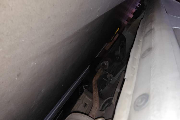 Used Nissan NV200 2014 1.6L CVT Zunya Model China IV Standard Chassis Front Left