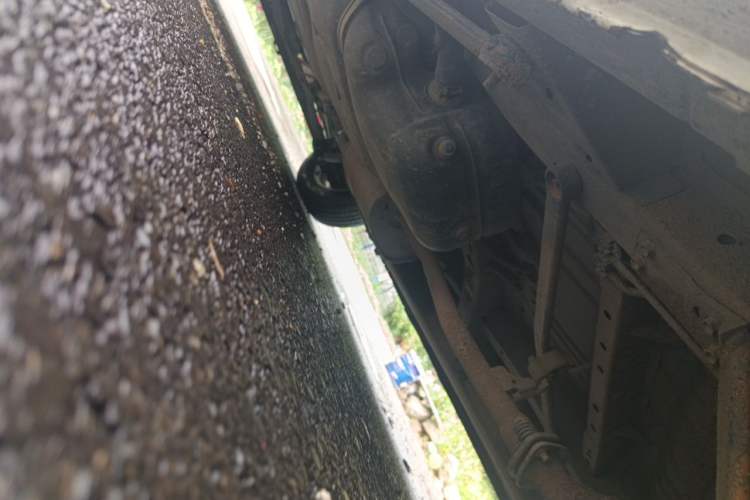 Used Nissan NV200 2014 1.6L CVT Luxury Model China IV Standard Chassis Front Right
