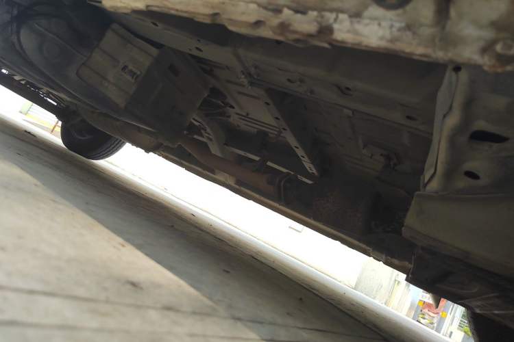 Used Nissan NV200 2014 1.6L CVT Luxury Model China IV Standard Chassis Front Right