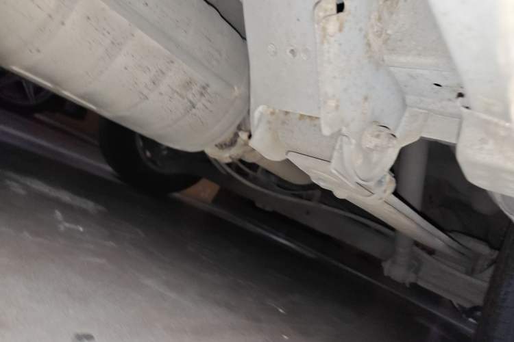 Used Nissan NV200 2014 1.6L CVT Zunya Model China IV Standard Chassis Rear Left