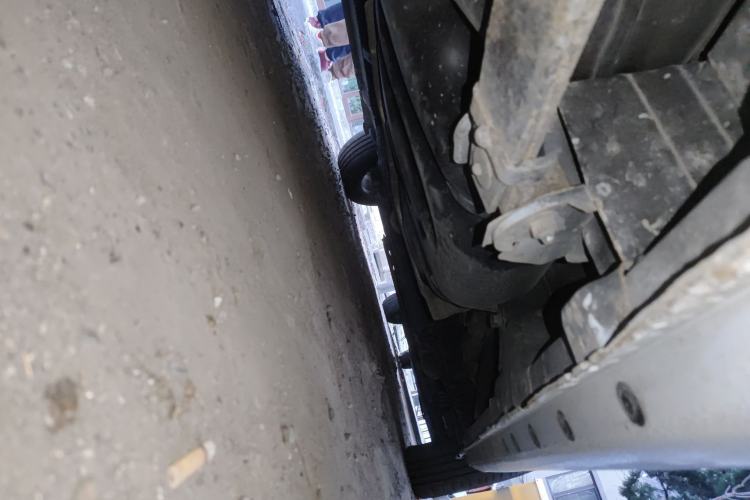 Used Nissan NV200 2014 1.6L CVT Luxury Model China IV Standard Chassis Rear Right