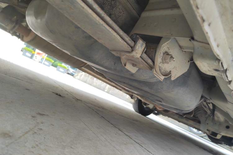 Used Nissan NV200 2014 1.6L CVT Luxury Model China IV Standard Chassis Rear Right