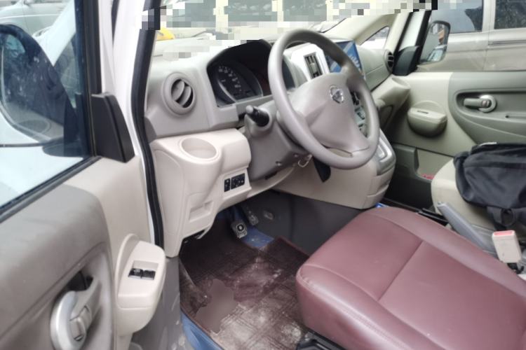 Used Nissan NV200 2014 1.6L CVT Luxury Model China IV Standard Driver Seat