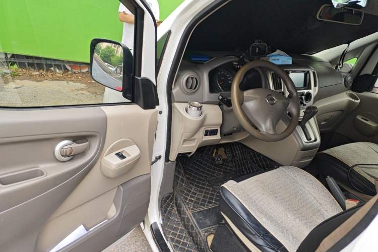 Used Nissan NV200 2014 1.6L CVT Zunya Model China IV Standard Driver Seat