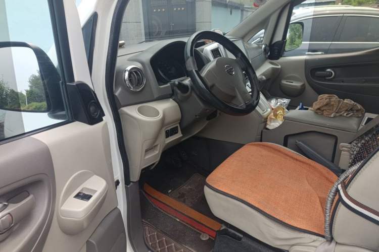 Used Nissan NV200 2014 1.6L CVT Luxury Model China IV Standard Driver Seat