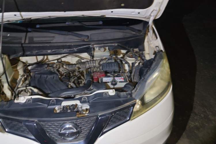 Used Nissan NV200 2014 1.6L Manual Luxury Model China IV Standard Engine Bay Left