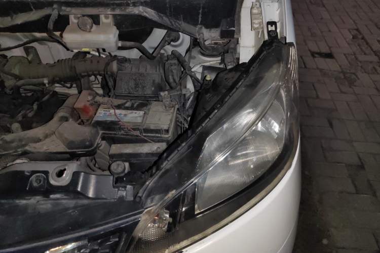 Used Nissan NV200 2014 1.6L Manual Luxury Model China IV Standard Engine Bay Left