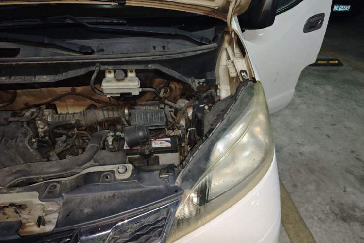 Used Nissan NV200 2014 1.6L Manual Luxury Model China IV Standard Engine Bay Left
