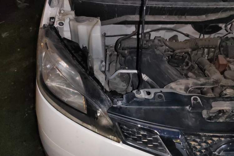 Used Nissan NV200 2014 1.6L Manual Luxury Model China IV Standard Engine Bay Right