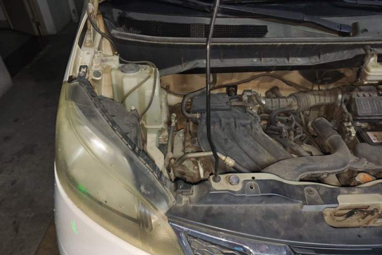 Used Nissan NV200 2014 1.6L Manual Luxury Model China IV Standard Engine Bay Right