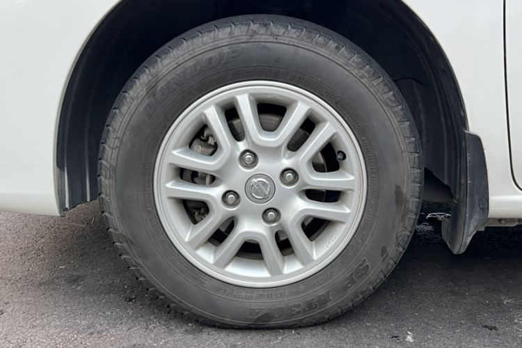 Used Nissan NV200 2014 1.6L CVT Luxury Model China IV Standard Exterior 6
