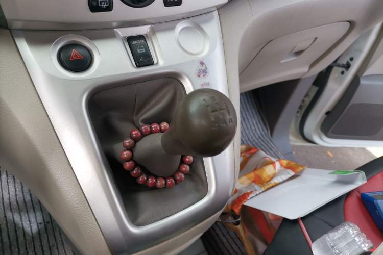 Used Nissan NV200 2014 1.6L Manual Luxury Model China V Standard Gear Lever