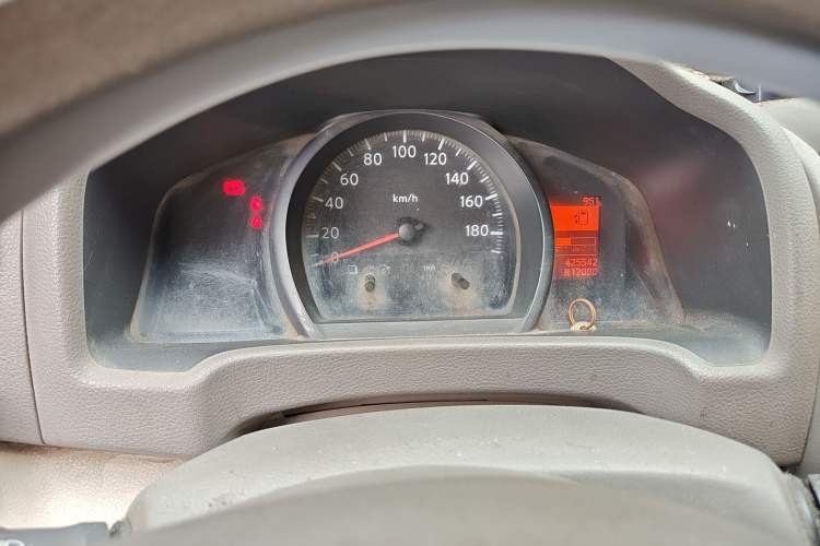 Used Nissan NV200 2014 1.6L Manual Luxury Model China V Standard Instrument Cluster