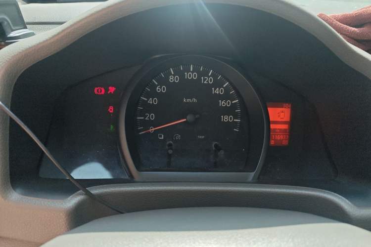 Used Nissan NV200 2014 1.6L Manual Luxury Model China V Standard Instrument Cluster