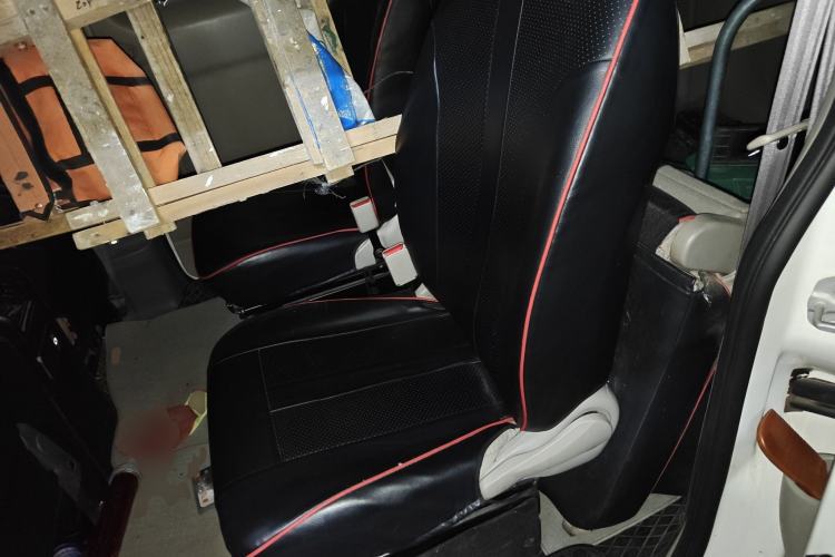 Used Nissan NV200 2014 1.6L CVT Zunya Model China IV Standard Left Rear Seat