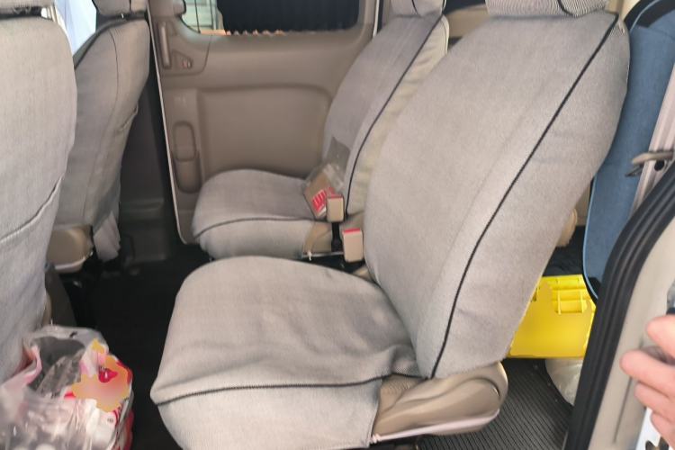 Used Nissan NV200 2014 1.6L CVT Luxury Model China IV Standard Left Rear Seat