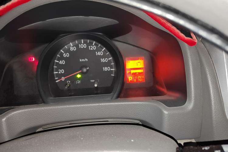 Used Nissan NV200 2014 1.6L CVT Zunya Model China IV Standard Odometer Close Up