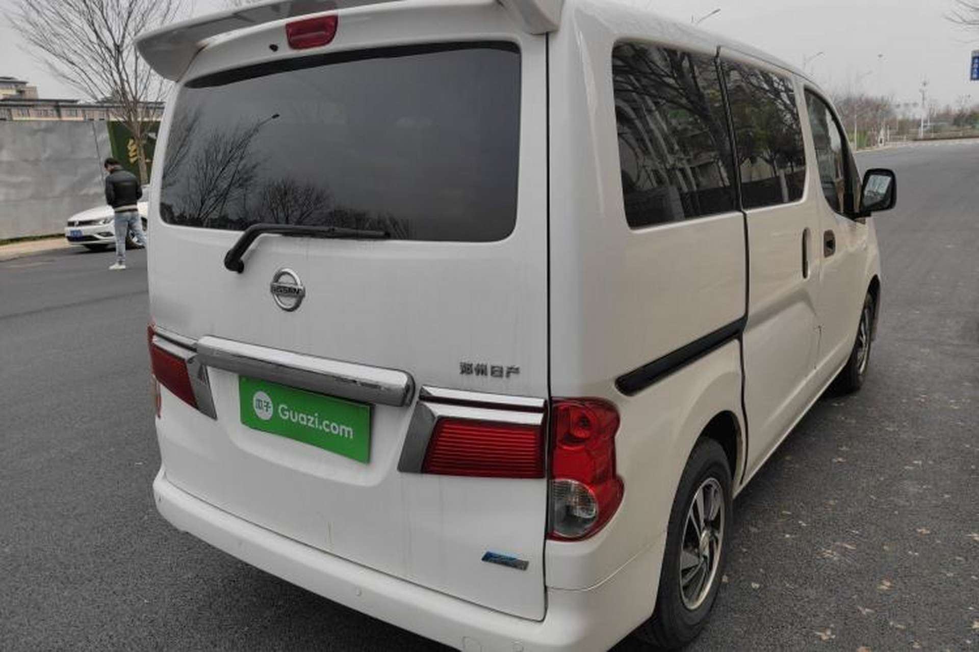 Used Nissan NV200 2014 1.6L CVT Luxury Model China IV Standard Rear Right 45 Deg