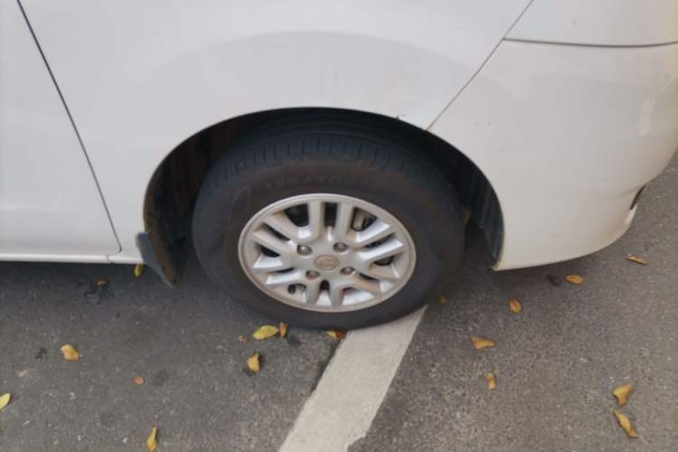 Used Nissan NV200 2014 1.6L Manual Luxury Model China V Standard Right Front Wheel Hub