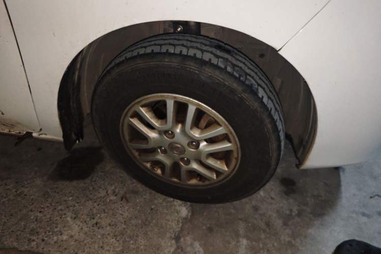 Used Nissan NV200 2014 1.6L Manual Luxury Model China IV Standard Right Front Wheel Hub