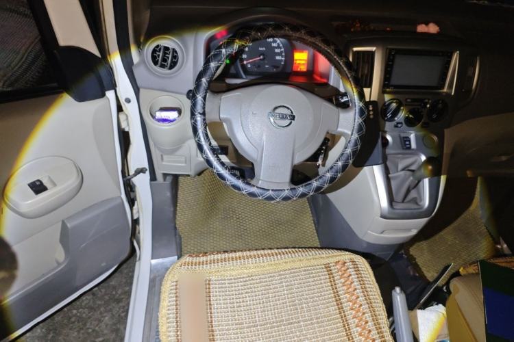 Used Nissan NV200 2014 1.6L Manual Luxury Model China IV Standard Steering Wheel