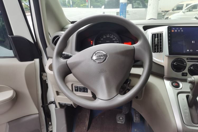 Used Nissan NV200 2014 1.6L CVT Luxury Model China IV Standard Steering Wheel