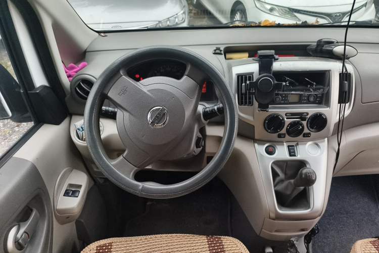 Used Nissan NV200 2014 1.6L Manual Luxury Model China IV Standard Steering Wheel