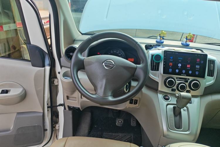 Used Nissan NV200 2014 1.6L CVT Luxury Model China IV Standard Steering Wheel