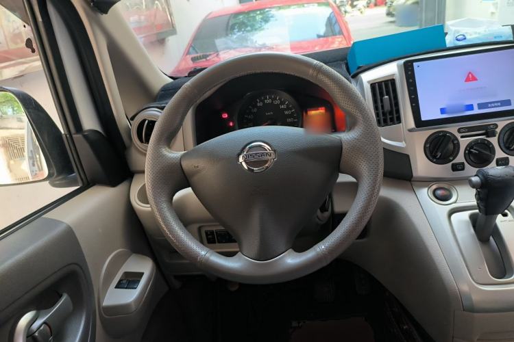 Used Nissan NV200 2014 1.6L CVT Luxury Model China IV Standard Steering Wheel