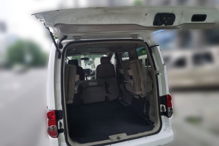 Used Nissan NV200 2014 1.6L CVT Luxury Model China IV Standard Trunk