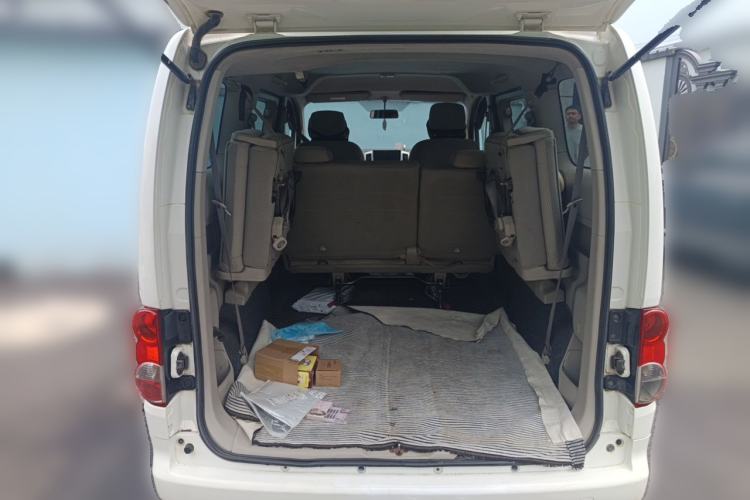 Used Nissan NV200 2014 1.6L CVT Luxury Model China IV Standard Trunk