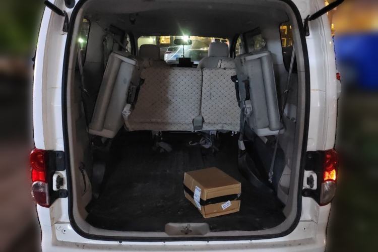 Used Nissan NV200 2014 1.6L Manual Luxury Model China IV Standard Trunk