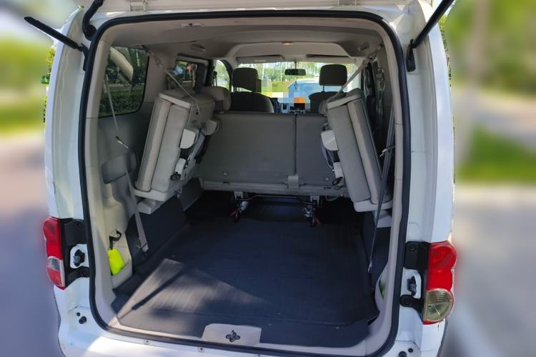 Used Nissan NV200 2014 1.6L Manual Luxury Model China IV Standard Trunk