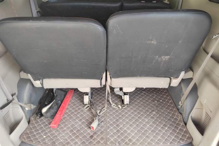 Used Nissan NV200 2014 1.6L CVT Luxury Model China IV Standard Trunk
