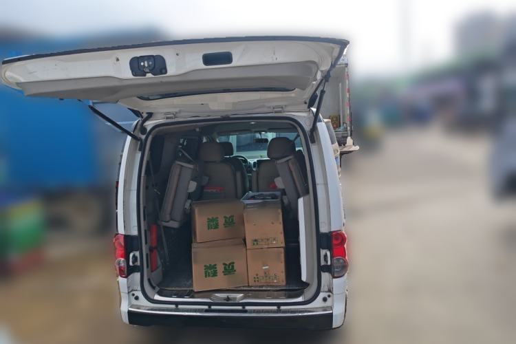 Used Nissan NV200 2014 1.6L CVT Luxury Model China IV Standard Trunk