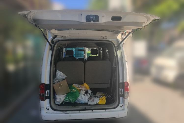 Used Nissan NV200 2014 1.6L CVT Luxury Model China V Standard Trunk