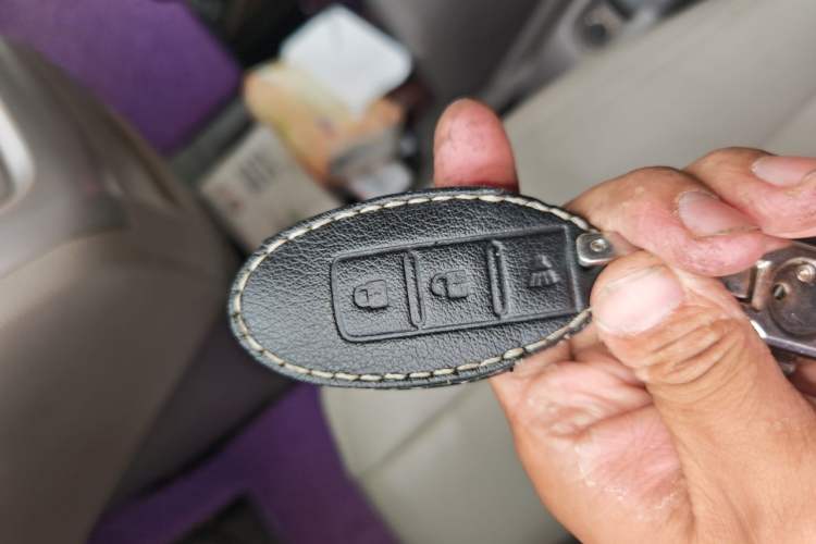 Used Nissan NV200 2014 1.6L CVT Zunya Model China IV Standard Vehicle Key