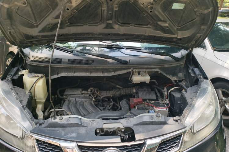 Used Nissan NV200 2016 1.6L Manual Zunya Model Engine Bay