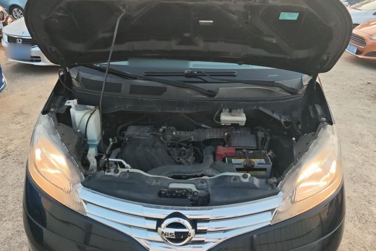 Used Nissan NV200 2016 Revised Version 1.6L CVT Deluxe Edition Engine Bay