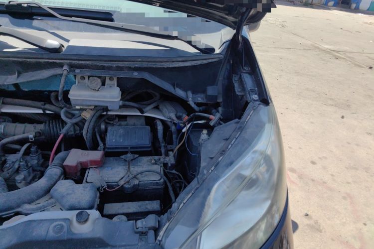 Used Nissan NV200 2016 1.6L Manual Zunya Model Engine Bay Left