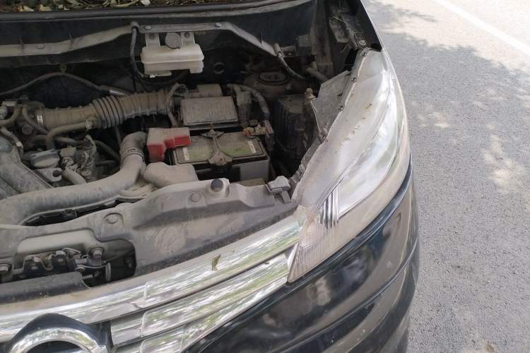 Used Nissan NV200 2016 1.6L CVT Luxury Model Engine Bay Left