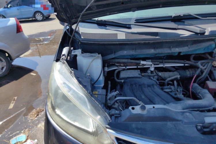 Used Nissan NV200 2016 1.6L Manual Zunya Model Engine Bay Right