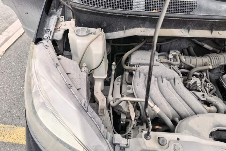 Used Nissan NV200 2016 Revised Version 1.6L Manual Luxury Edition Engine Bay Right