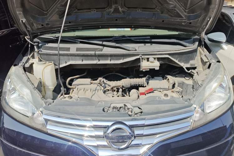 Used Nissan NV200 2016 Revised Version 1.6L CVT Luxury Edition Engine Bay