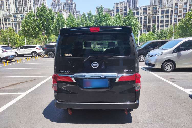 Used Nissan NV200 2016 Revised Version 1.6L Manual Luxury Edition Exterior 4