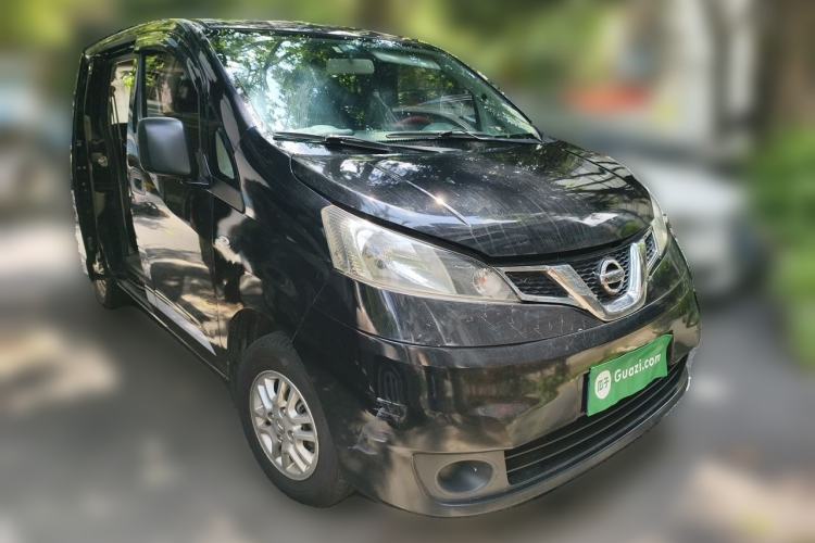 Used Nissan NV200 2016 1.6L Manual Zunya Model Front Right 45 Deg