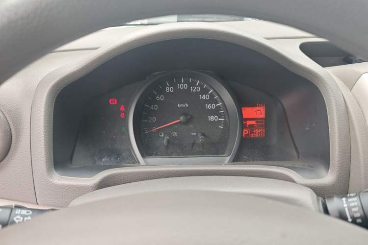 Used Nissan NV200 2016 Revised Version 1.6L CVT Deluxe Edition Instrument Cluster